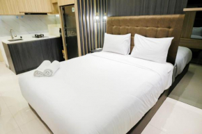 Warm Studio with Access to Mall at Anderson Supermall Mansion Apartment By Travelio